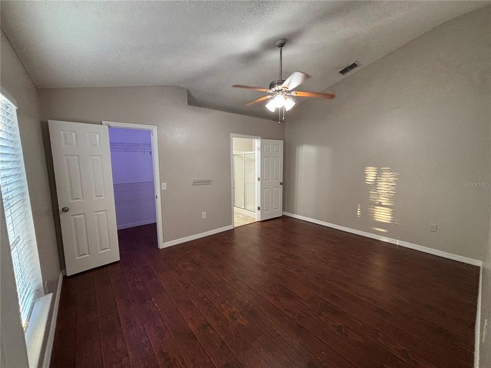 For Rent: $1,960 (3 beds, 2 baths, 1600 Square Feet)