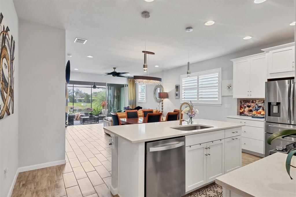 待售: $495,000 (2 贝兹, 2 浴室, 1540 平方英尺)