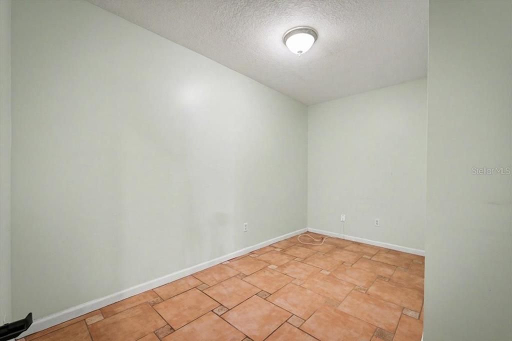 На продажу: $480,000 (4 спален, 2 ванн, 1982 Квадратных фут)