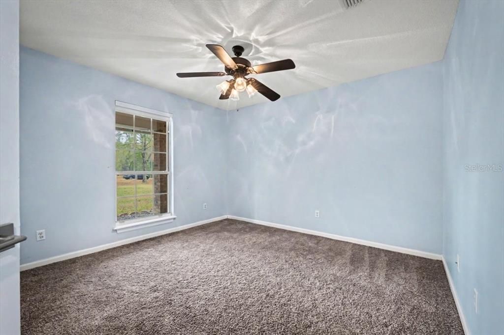 На продажу: $480,000 (4 спален, 2 ванн, 1982 Квадратных фут)