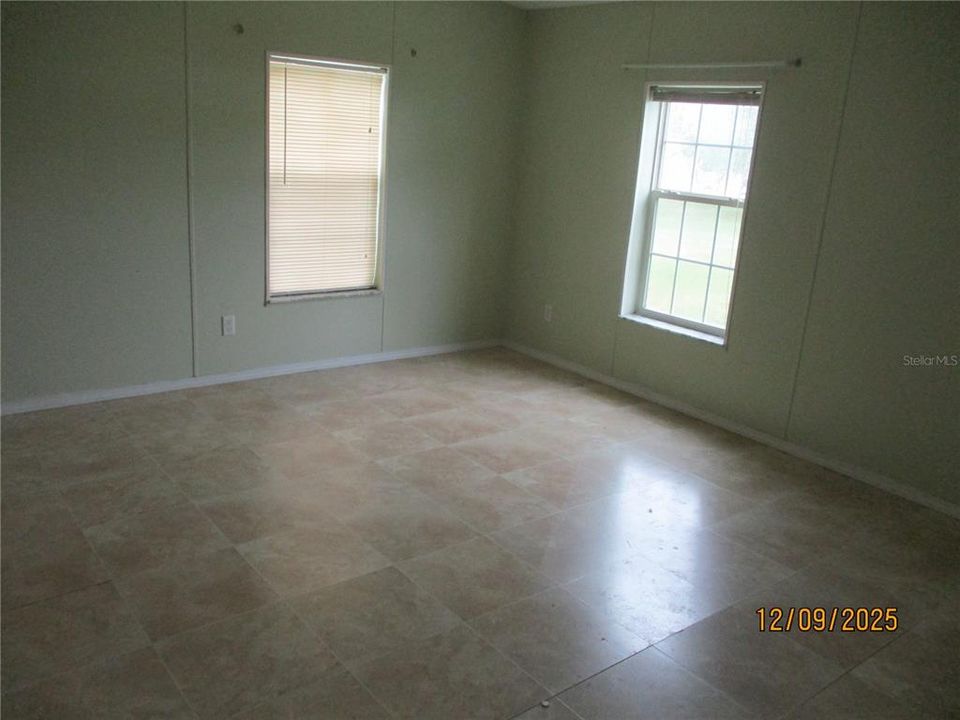 На продажу: $280,000 (3 спален, 2 ванн, 2176 Квадратных фут)