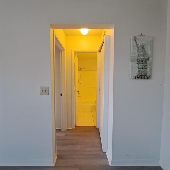 For Rent: $1,325 (2 beds, 2 baths, 935 Square Feet)