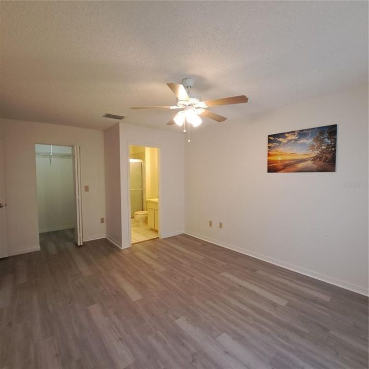 For Rent: $1,325 (2 beds, 2 baths, 935 Square Feet)