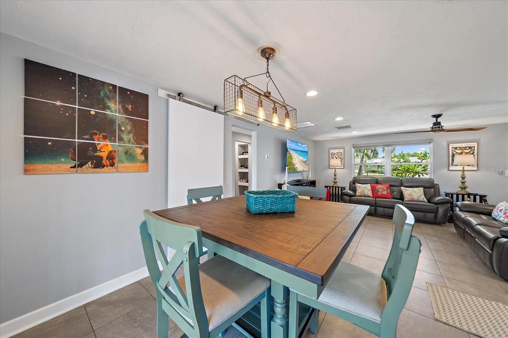 En Venta: $415,000 (2 camas, 2 baños, 1249 Pies cuadrados)