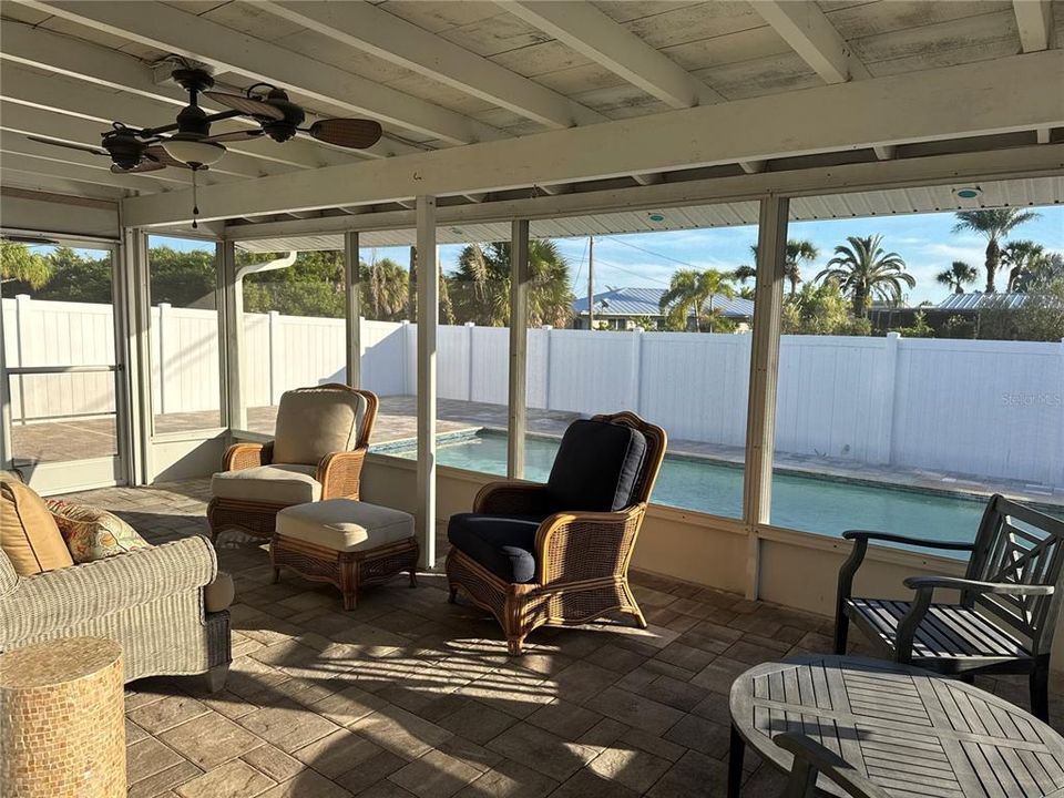 En Venta: $415,000 (2 camas, 2 baños, 1249 Pies cuadrados)