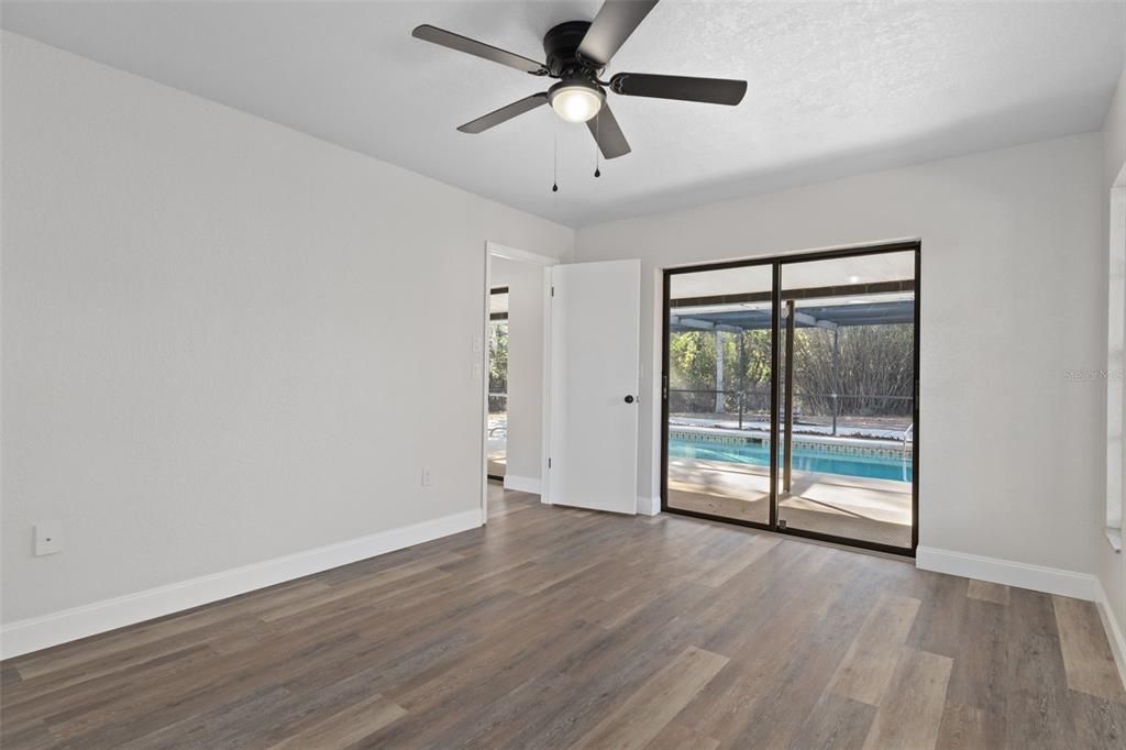 For Sale: $298,000 (3 beds, 2 baths, 1330 Square Feet)