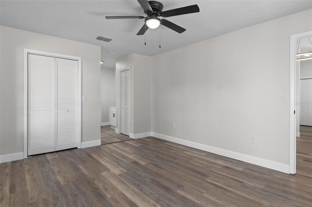 For Sale: $298,000 (3 beds, 2 baths, 1330 Square Feet)