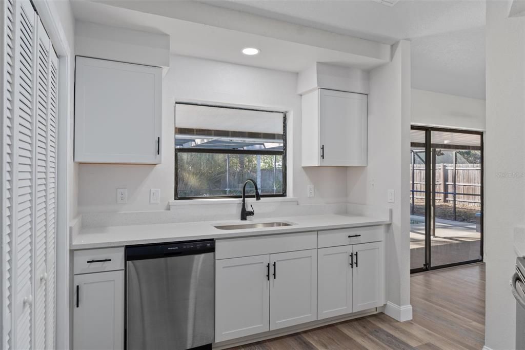 For Sale: $298,000 (3 beds, 2 baths, 1330 Square Feet)