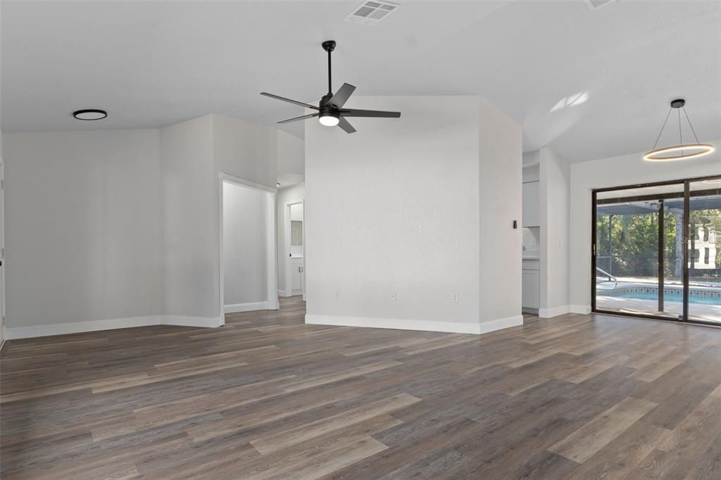 For Sale: $298,000 (3 beds, 2 baths, 1330 Square Feet)