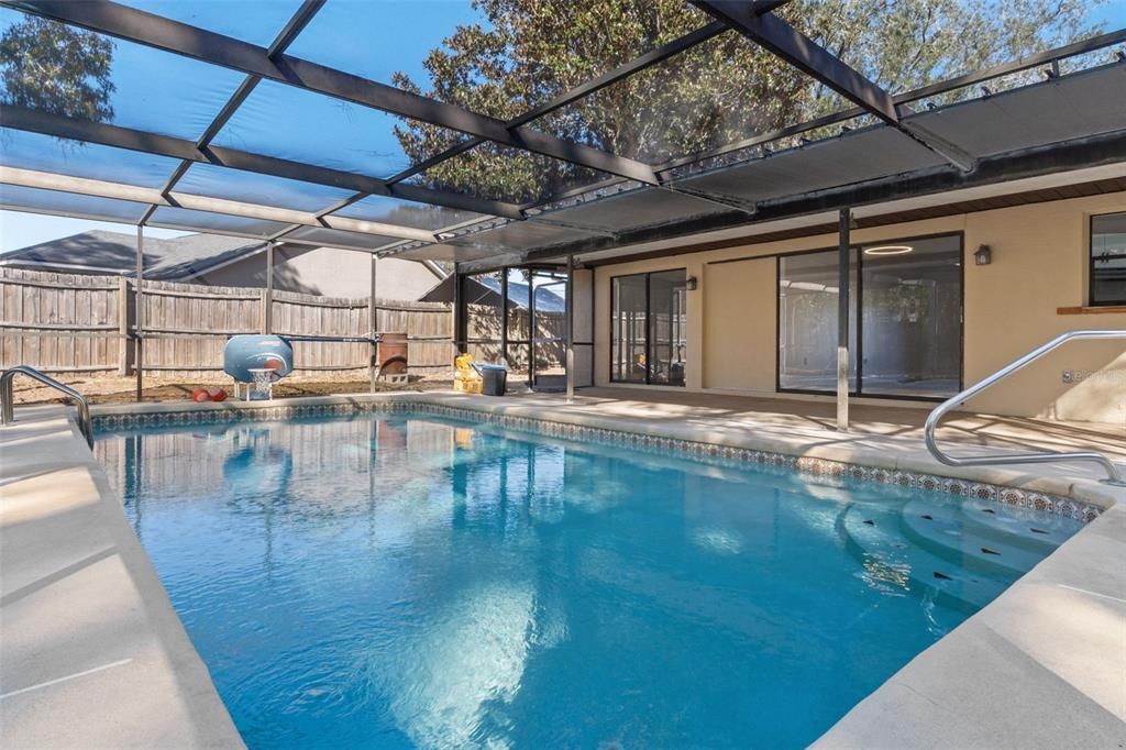 For Sale: $298,000 (3 beds, 2 baths, 1330 Square Feet)