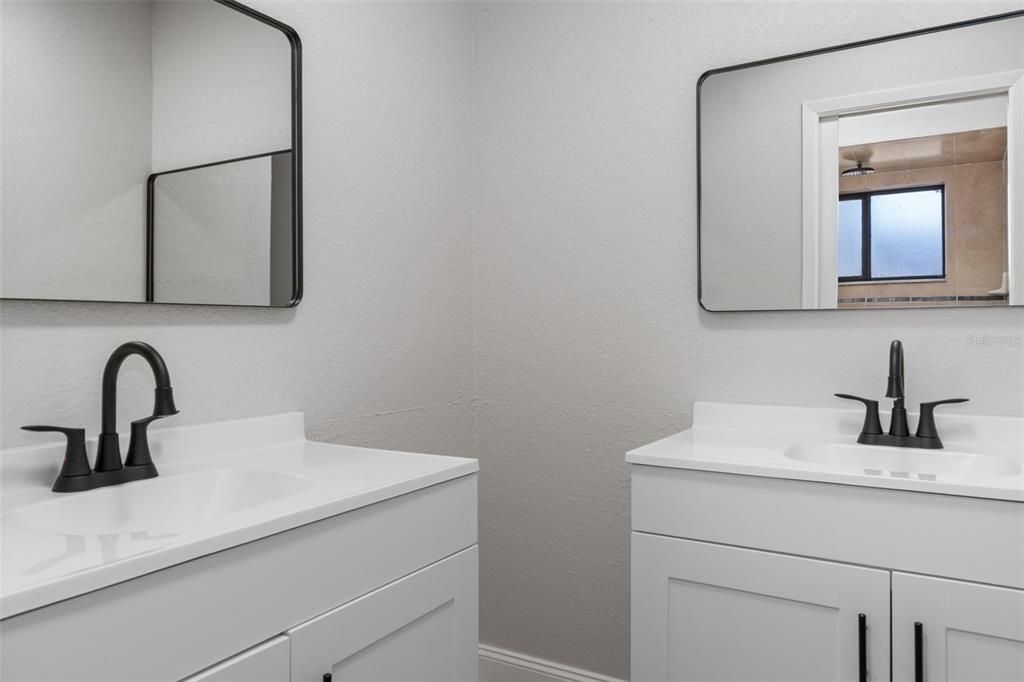 For Sale: $298,000 (3 beds, 2 baths, 1330 Square Feet)