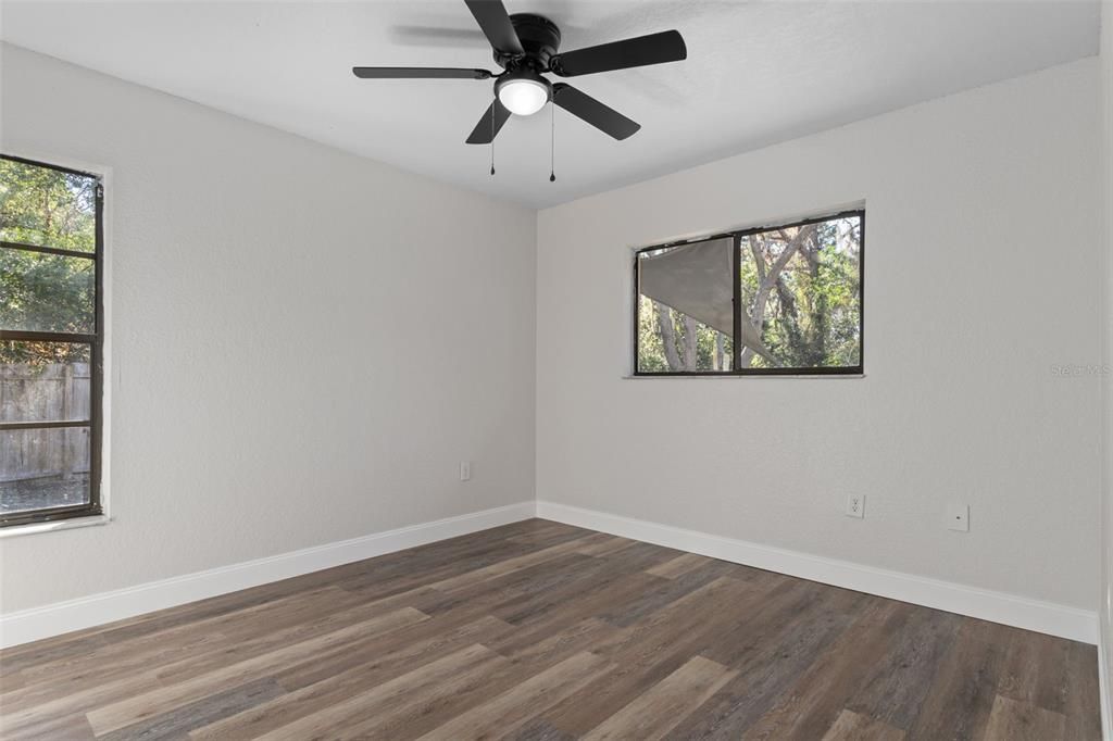 For Sale: $298,000 (3 beds, 2 baths, 1330 Square Feet)