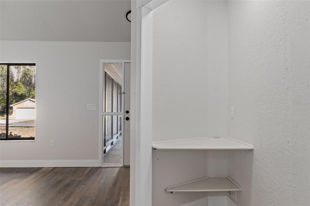 For Sale: $298,000 (3 beds, 2 baths, 1330 Square Feet)