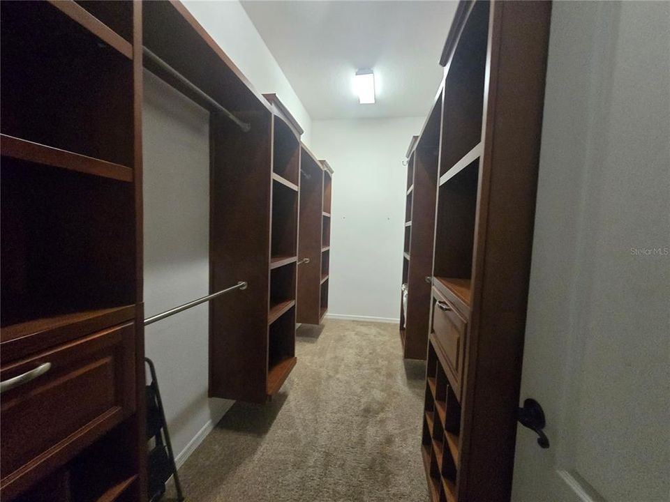 В аренду: $2,800 (4 спален, 2 ванн, 2454 Квадратных фут)