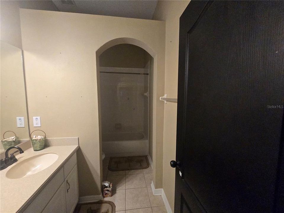 В аренду: $2,800 (4 спален, 2 ванн, 2454 Квадратных фут)