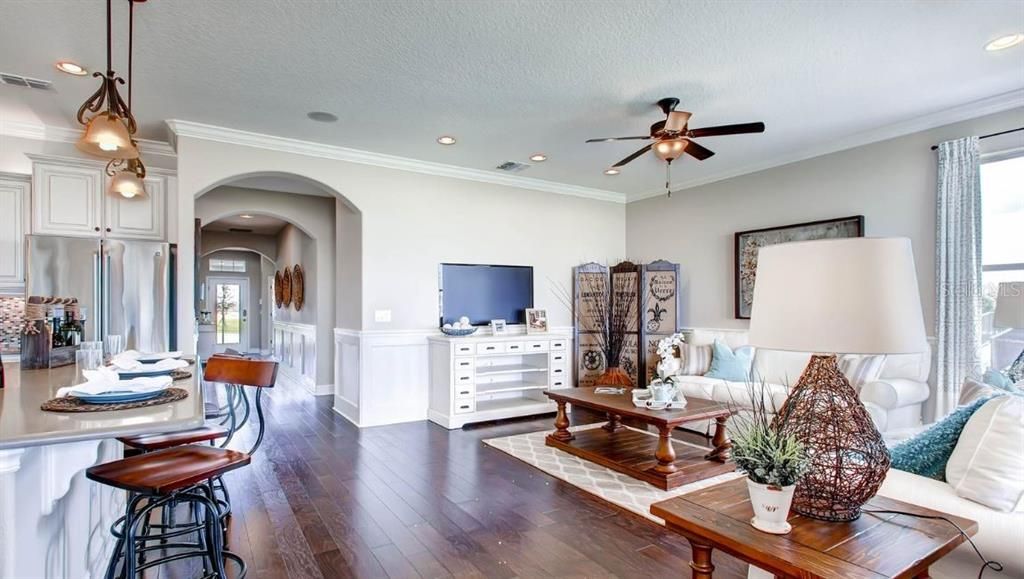 En Venta: $758,841 (4 camas, 3 baños, 2113 Pies cuadrados)