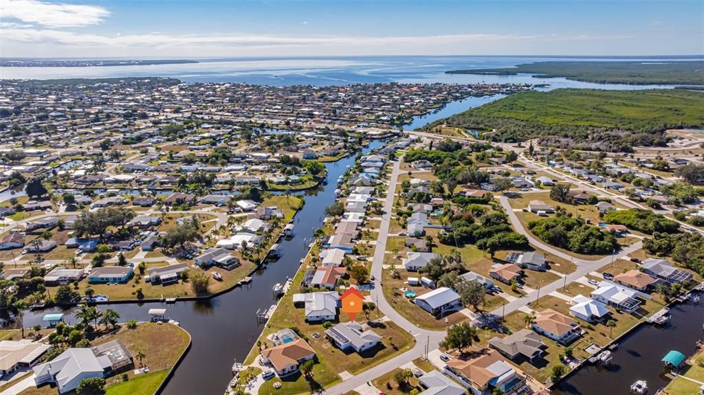 На продажу: $330,000 (2 спален, 2 ванн, 1661 Квадратных фут)