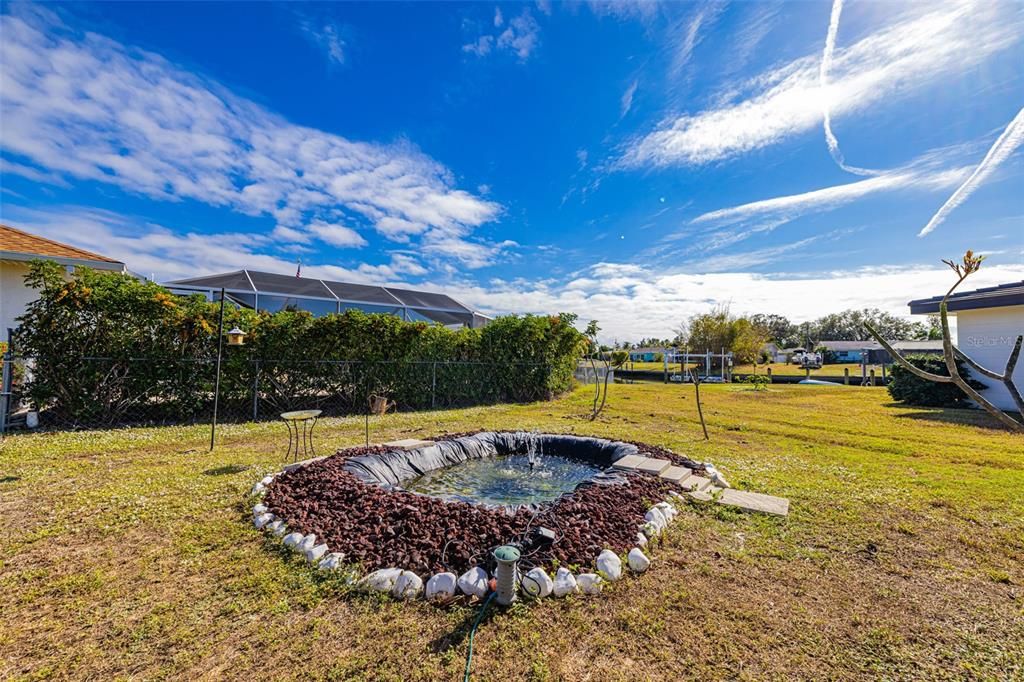 На продажу: $330,000 (2 спален, 2 ванн, 1661 Квадратных фут)