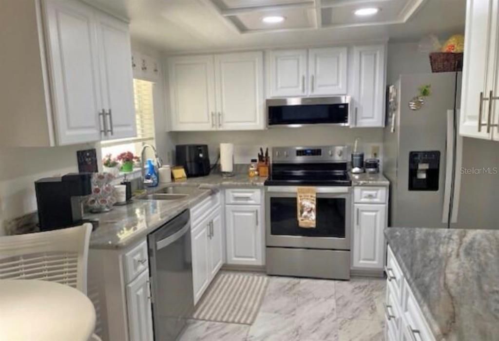 待售: $239,000 (2 贝兹, 2 浴室, 1196 平方英尺)