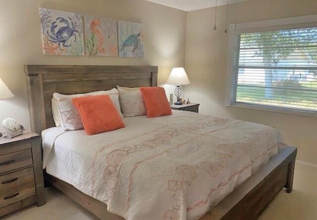 待售: $239,000 (2 贝兹, 2 浴室, 1196 平方英尺)