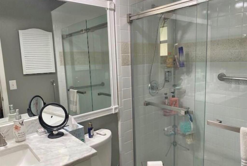 待售: $239,000 (2 贝兹, 2 浴室, 1196 平方英尺)