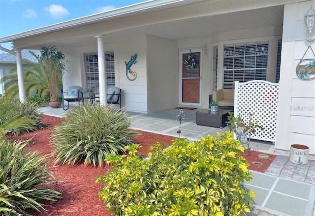 待售: $239,000 (2 贝兹, 2 浴室, 1196 平方英尺)