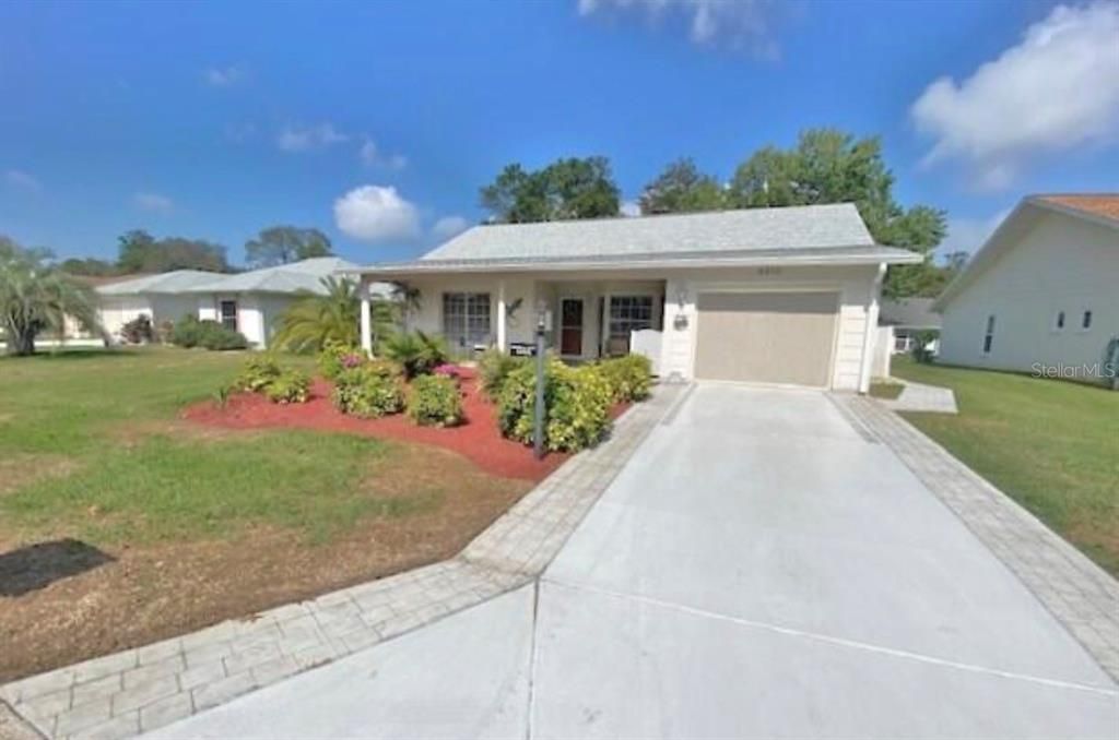 待售: $239,000 (2 贝兹, 2 浴室, 1196 平方英尺)