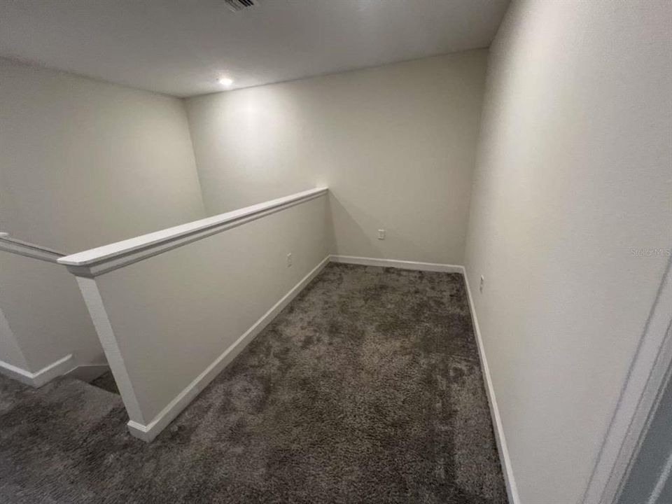 En Venta: $443,000 (4 camas, 2 baños, 1992 Pies cuadrados)