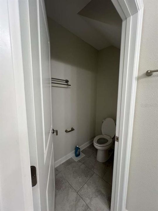 En Venta: $443,000 (4 camas, 2 baños, 1992 Pies cuadrados)