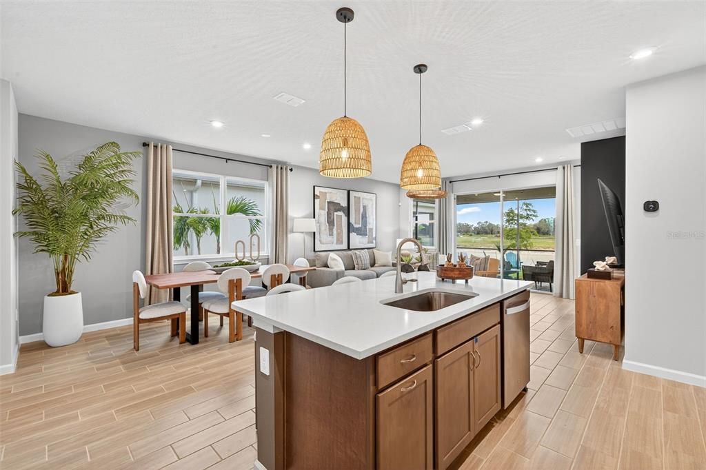 For Sale: $383,959 (3 beds, 2 baths, 2007 Square Feet)