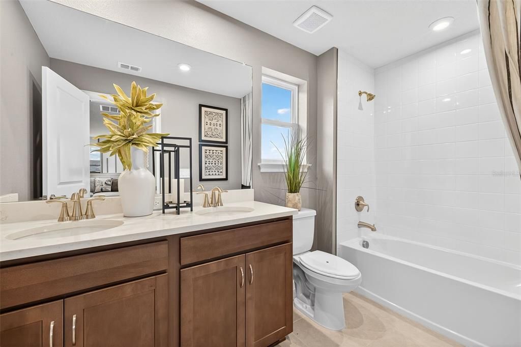 For Sale: $383,959 (3 beds, 2 baths, 2007 Square Feet)