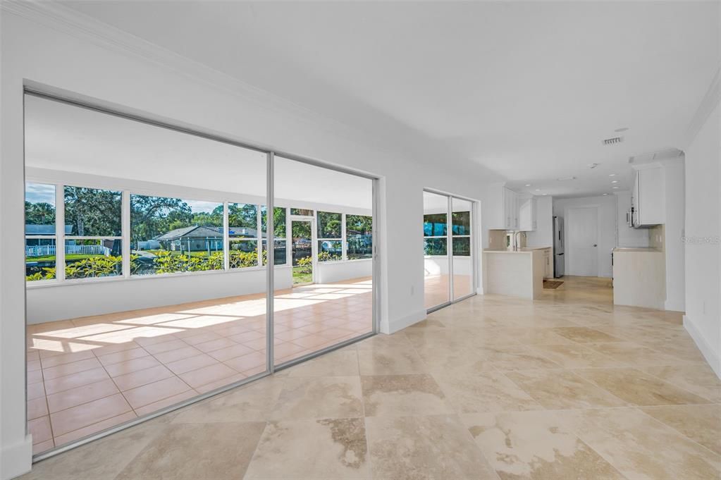 На продажу: $1,095,000 (4 спален, 2 ванн, 3096 Квадратных фут)