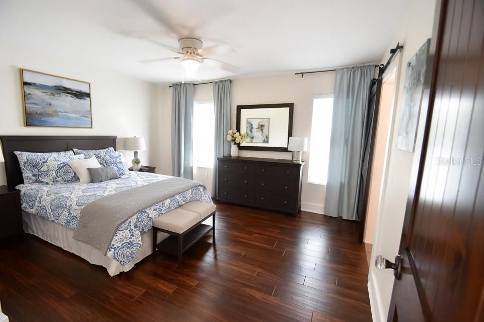 En Renta: $5,000 (5 camas, 3 baños, 2570 Pies cuadrados)