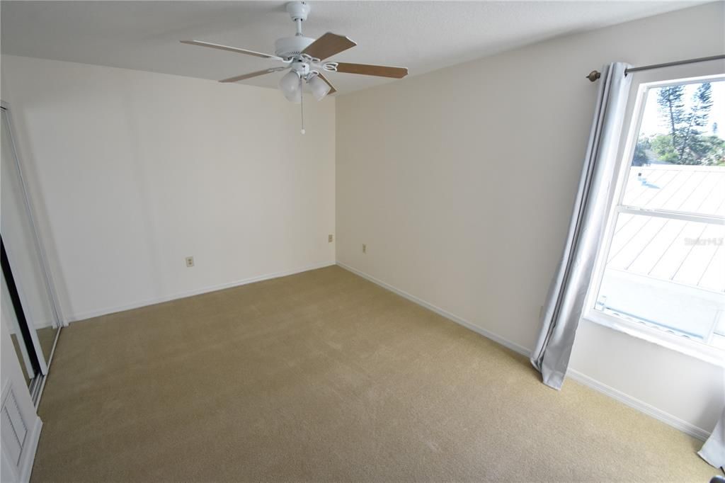 En Renta: $5,000 (5 camas, 3 baños, 2570 Pies cuadrados)