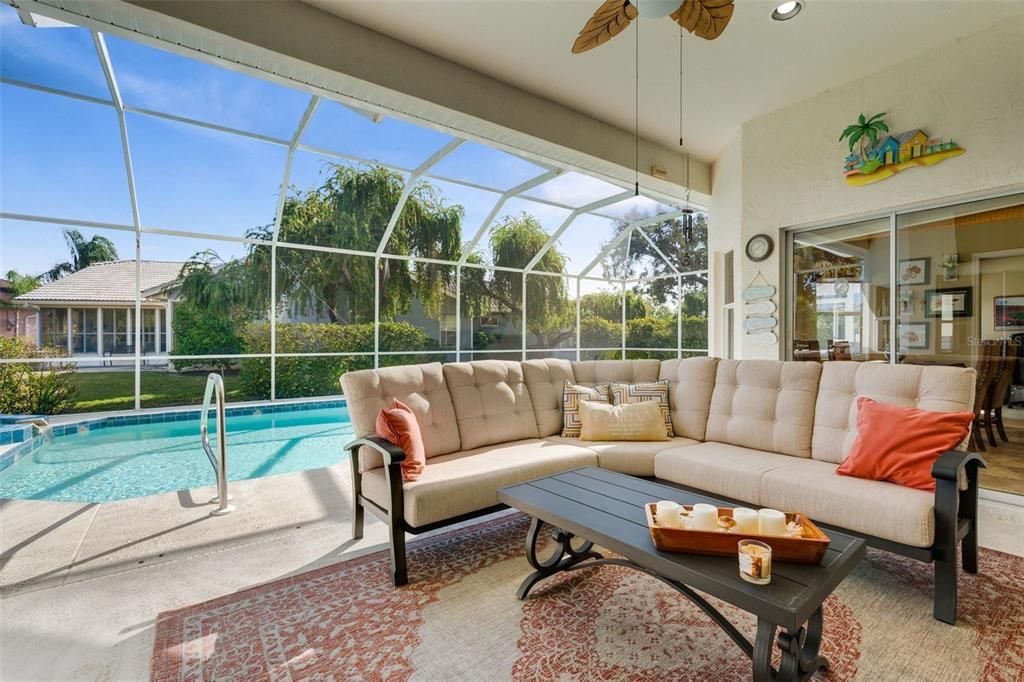 For Sale: $578,900 (4 beds, 2 baths, 2018 Square Feet)