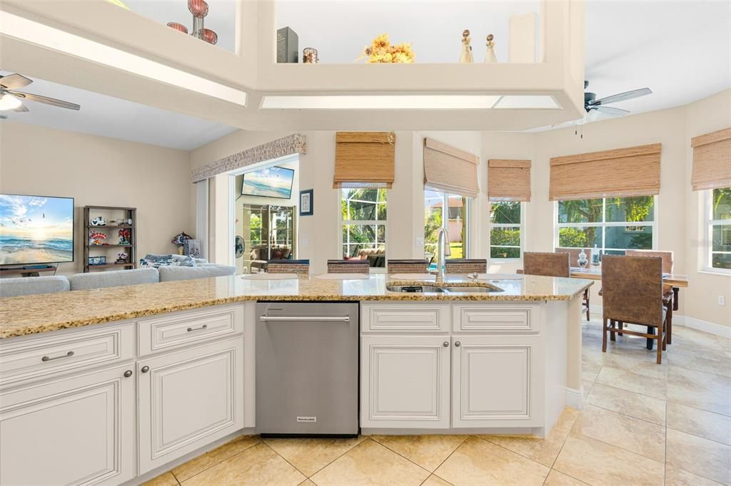 For Sale: $578,900 (4 beds, 2 baths, 2018 Square Feet)