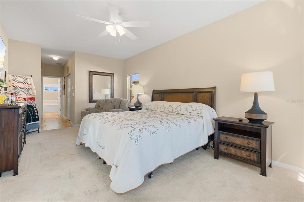 For Sale: $578,900 (4 beds, 2 baths, 2018 Square Feet)