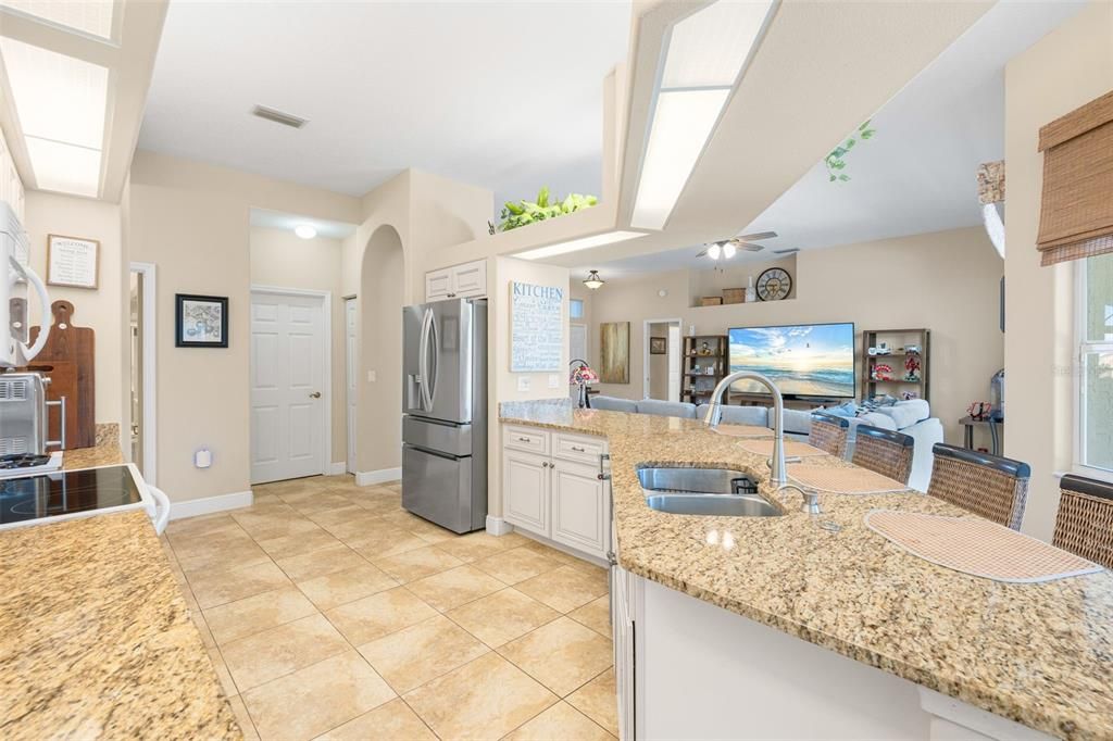 For Sale: $578,900 (4 beds, 2 baths, 2018 Square Feet)