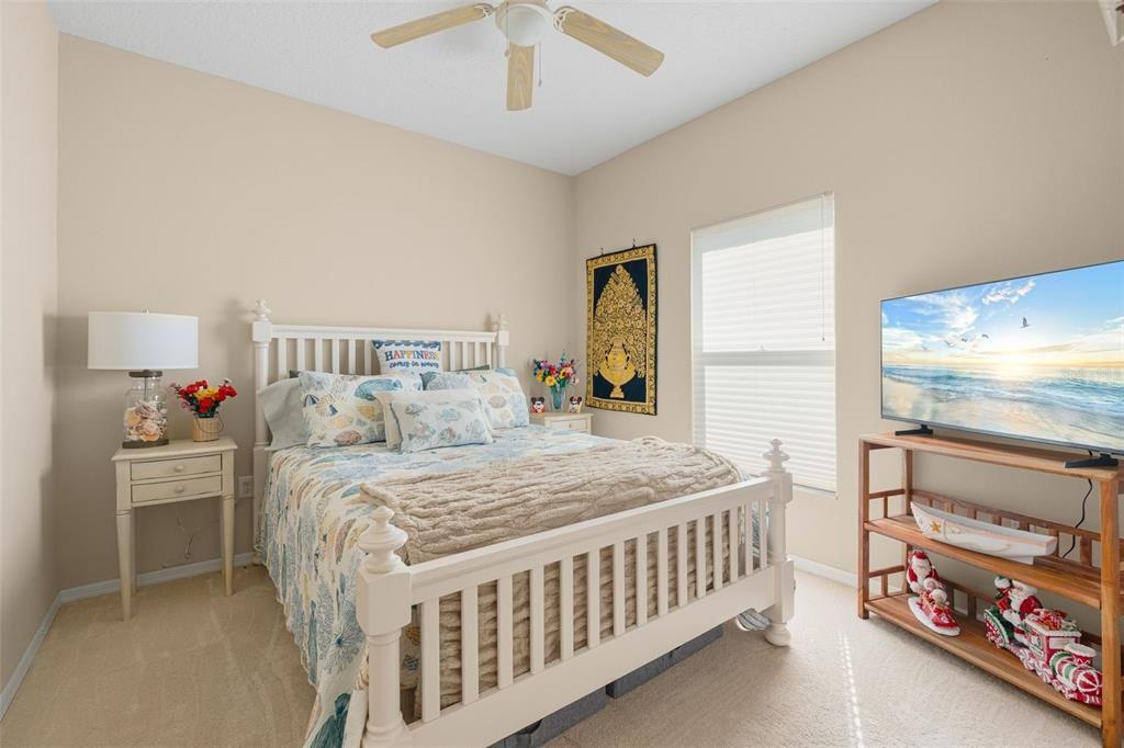 For Sale: $578,900 (4 beds, 2 baths, 2018 Square Feet)