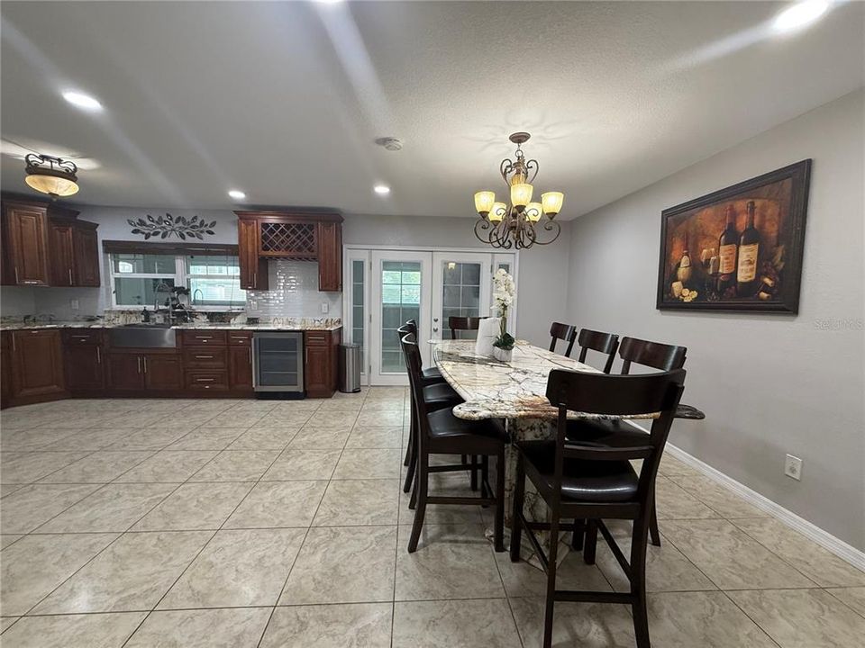 For Rent: $3,000 (3 beds, 2 baths, 1481 Square Feet)