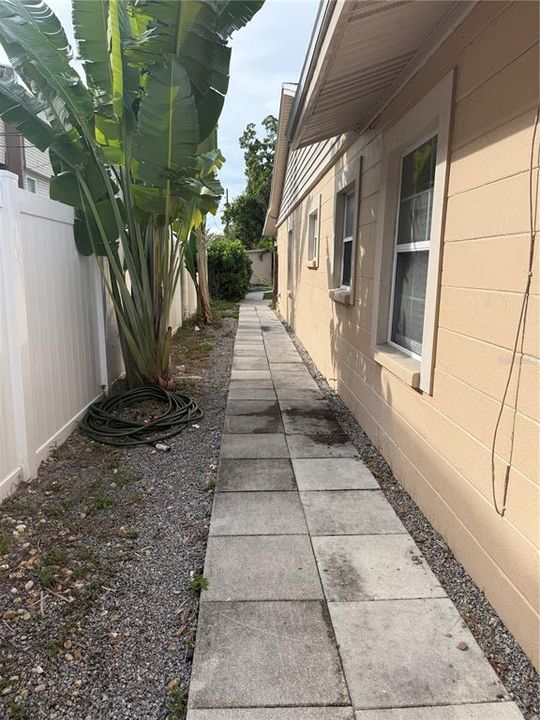 For Rent: $3,000 (3 beds, 2 baths, 1481 Square Feet)