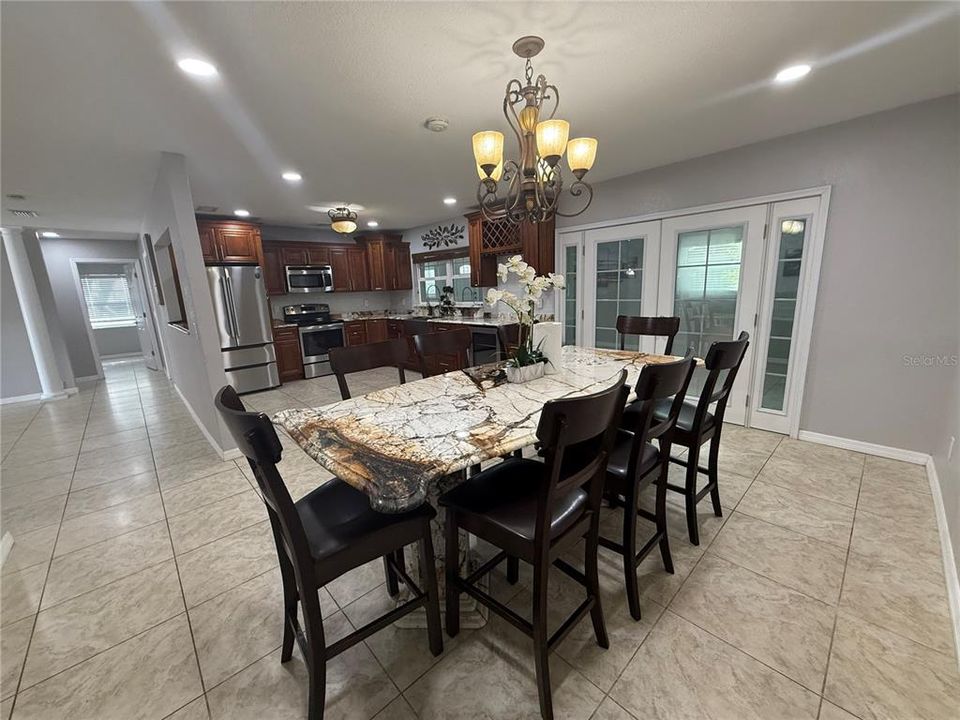 For Rent: $3,000 (3 beds, 2 baths, 1481 Square Feet)