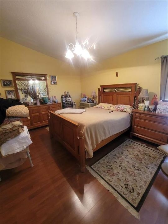 En Renta: $1,995 (4 camas, 2 baños, 1605 Pies cuadrados)