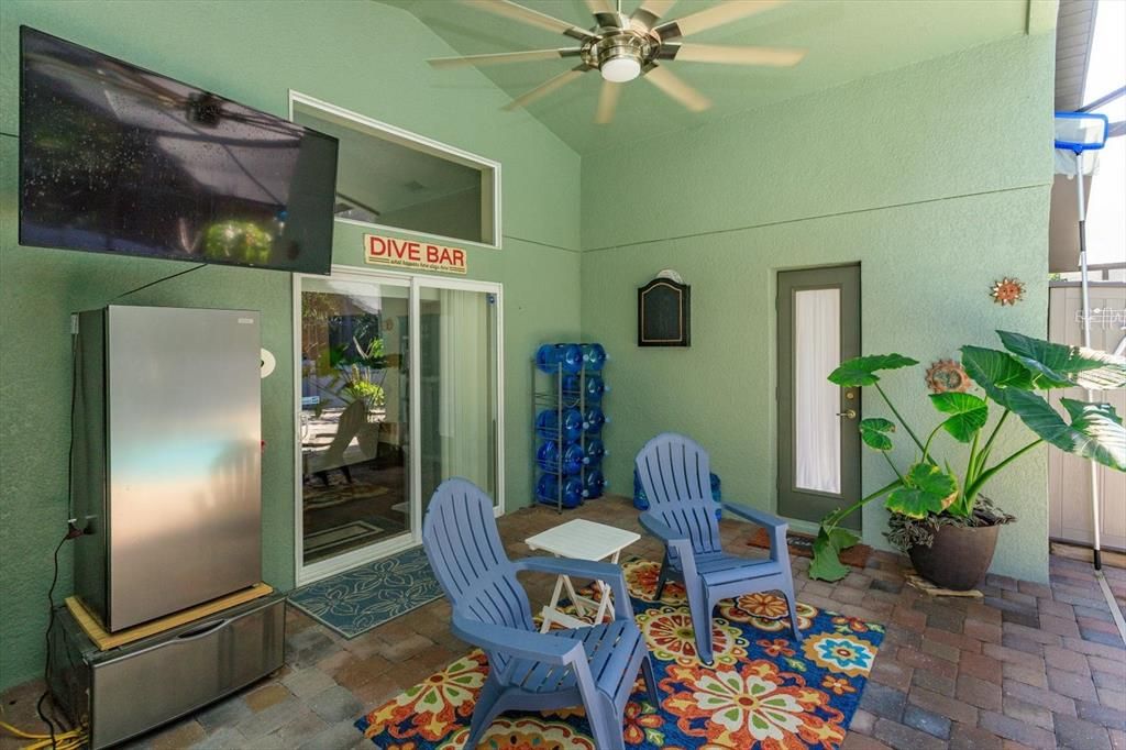 For Sale: $499,900 (4 beds, 3 baths, 2232 Square Feet)