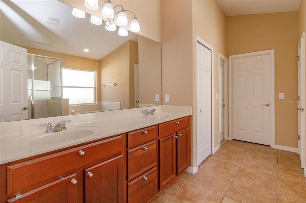 For Sale: $499,900 (4 beds, 3 baths, 2232 Square Feet)