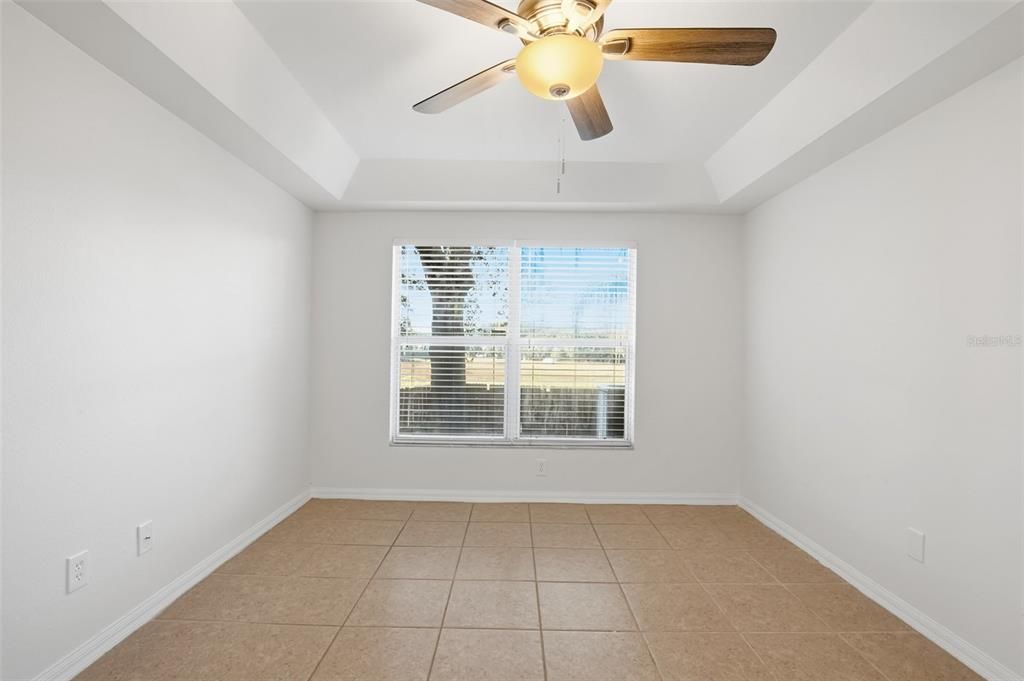 En Venta: $289,900 (4 camas, 2 baños, 1470 Pies cuadrados)