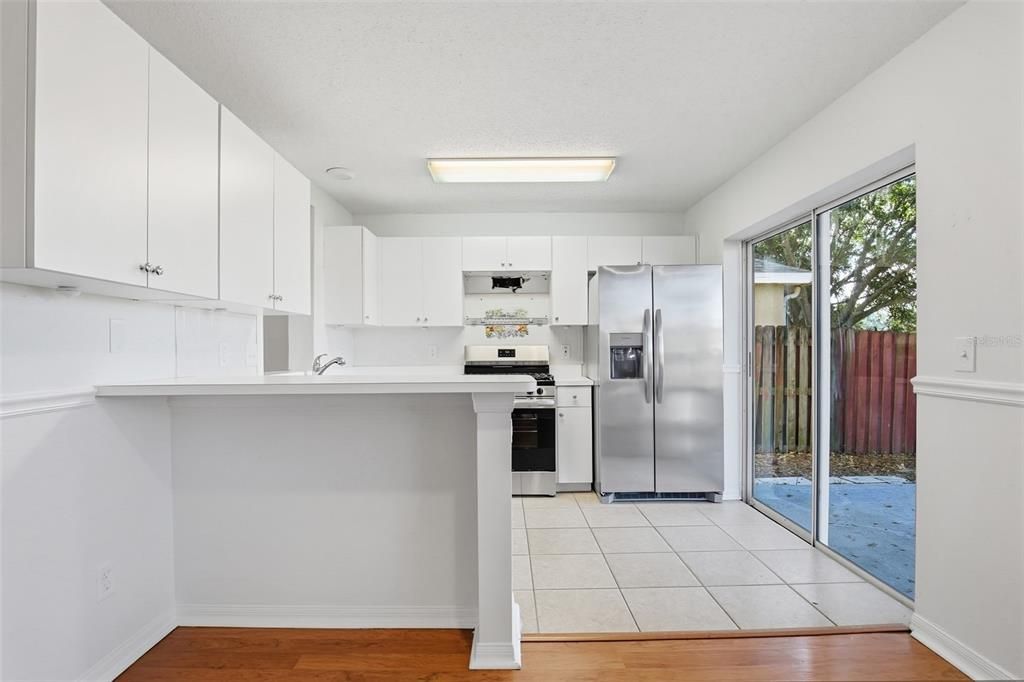 En Venta: $289,900 (4 camas, 2 baños, 1470 Pies cuadrados)