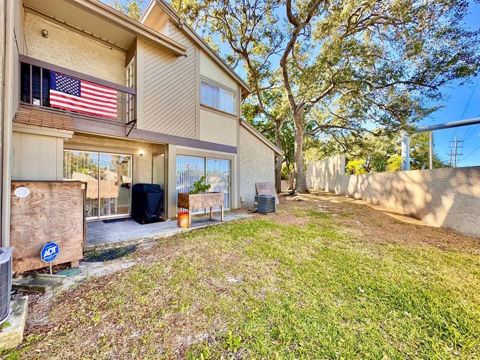 En Renta: $2,300 (3 camas, 2 baños, 1502 Pies cuadrados)