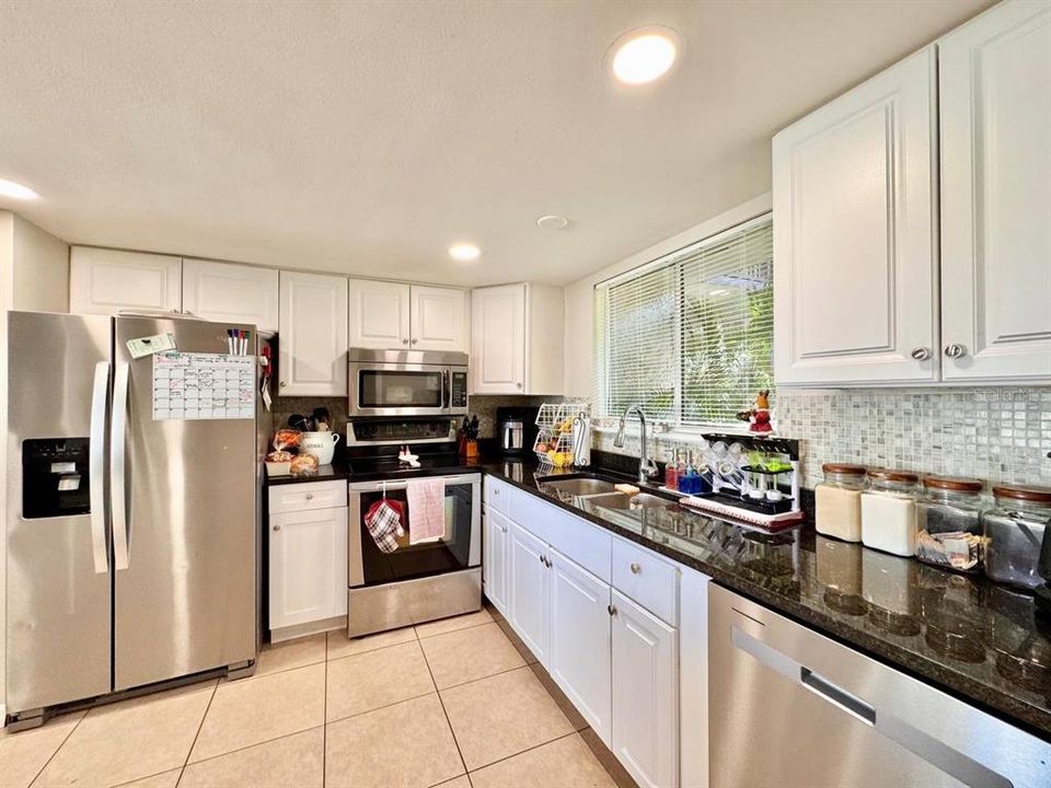 En Renta: $2,300 (3 camas, 2 baños, 1502 Pies cuadrados)