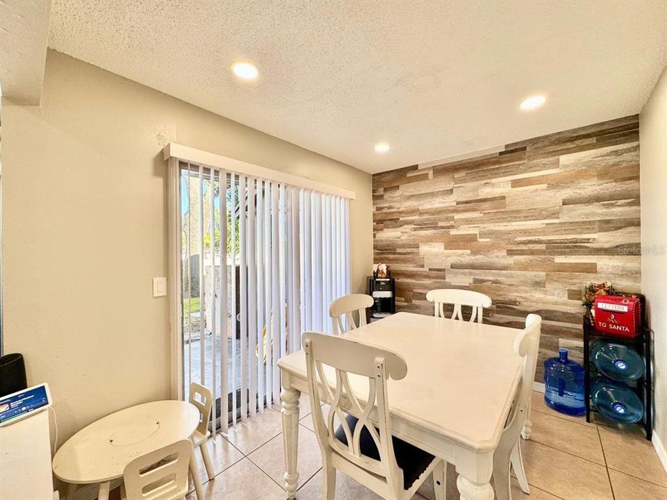 En Renta: $2,300 (3 camas, 2 baños, 1502 Pies cuadrados)